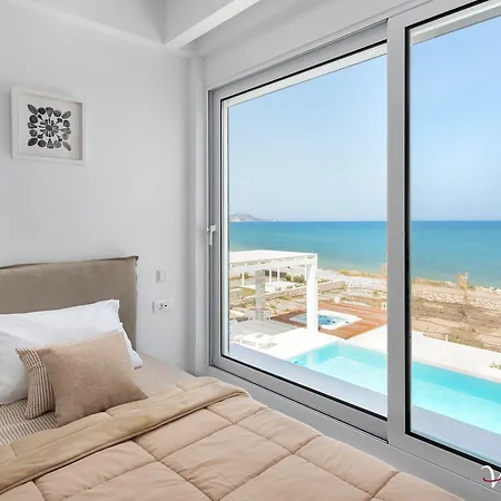 Maria & Nada Beachfront וילה קולימביה